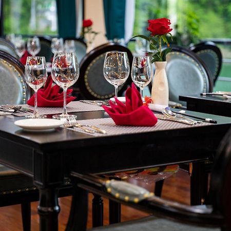 Lavender Elegance Cruises Hotel Ha Long Esterno foto