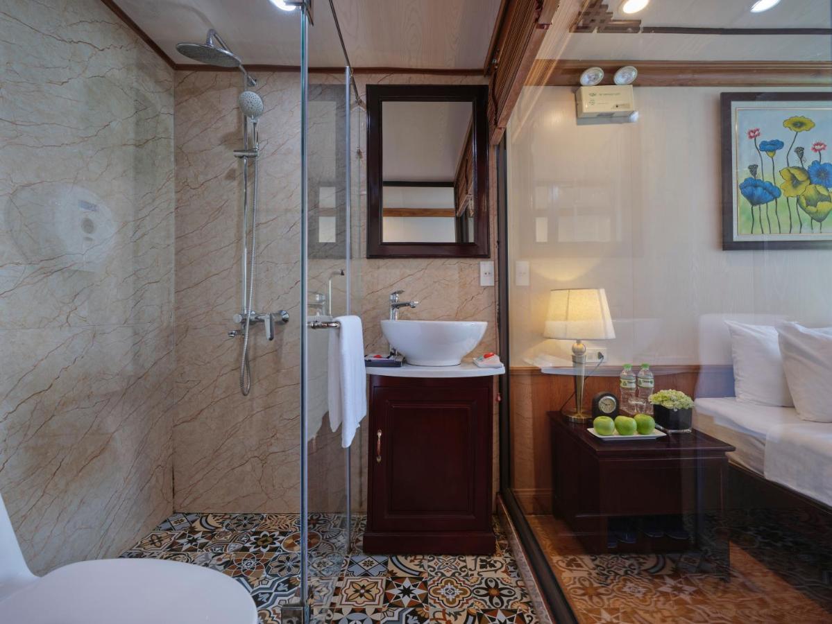 Lavender Elegance Cruises Hotel Ha Long Esterno foto